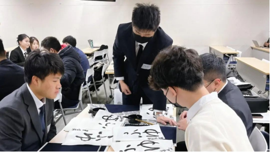 东京大学 东京 大学 探秘 在学 学术 殿堂 文化 地标 穿梭