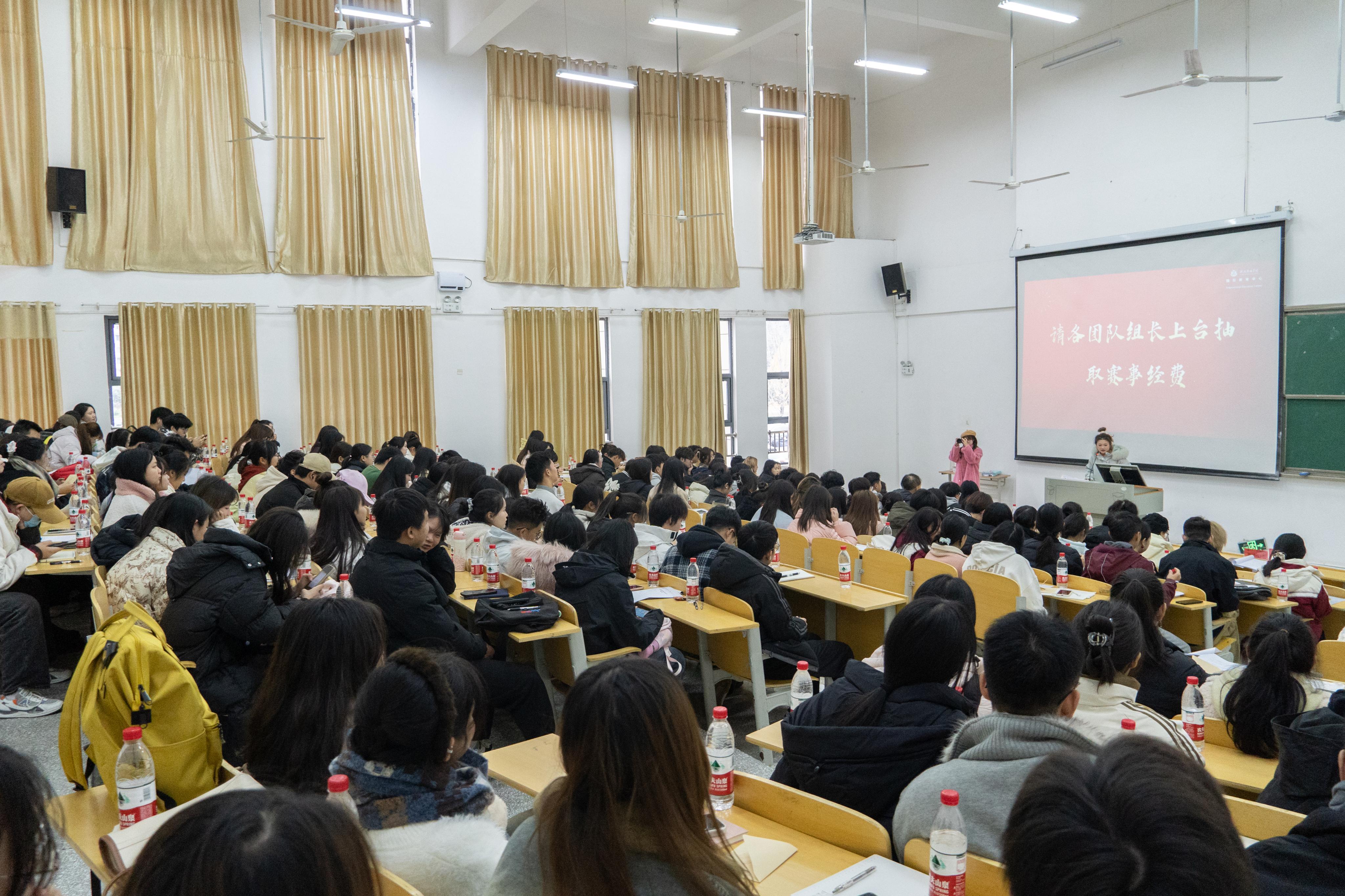 学生 生为 中心 湖北 恩施 学院 第二届 第二 二届 海内外 海内 内外 资优生 资优 优生 初赛 热烈 举行